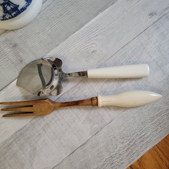 Vintage Delft Dutch Windmill Utensil Set With Ceramic Holder - Picture 9 of 16